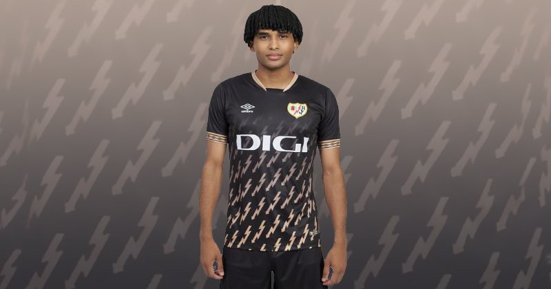 rayo vallecano 2023-24 home goalkeeper shirt in black with bolt pattern